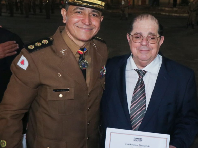 Professor Paulo César Gonçalves de Almeida e coronel PM César Wiliam Passos.